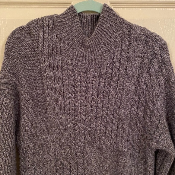 Gray cable knit sweater dress - Picture 2 of 2